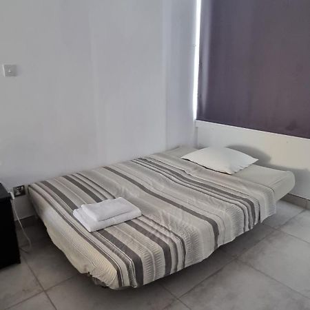 Sea Anemone Apartments Paphos Kültér fotó
